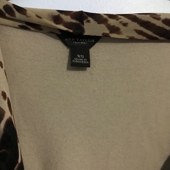 Ann Taylor Brown & Tan Pattern Blouse - Picture 3 of 5